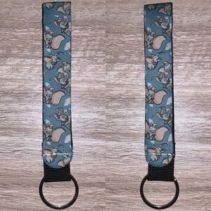 Disney blue dumbo wristlet/ lanyard new